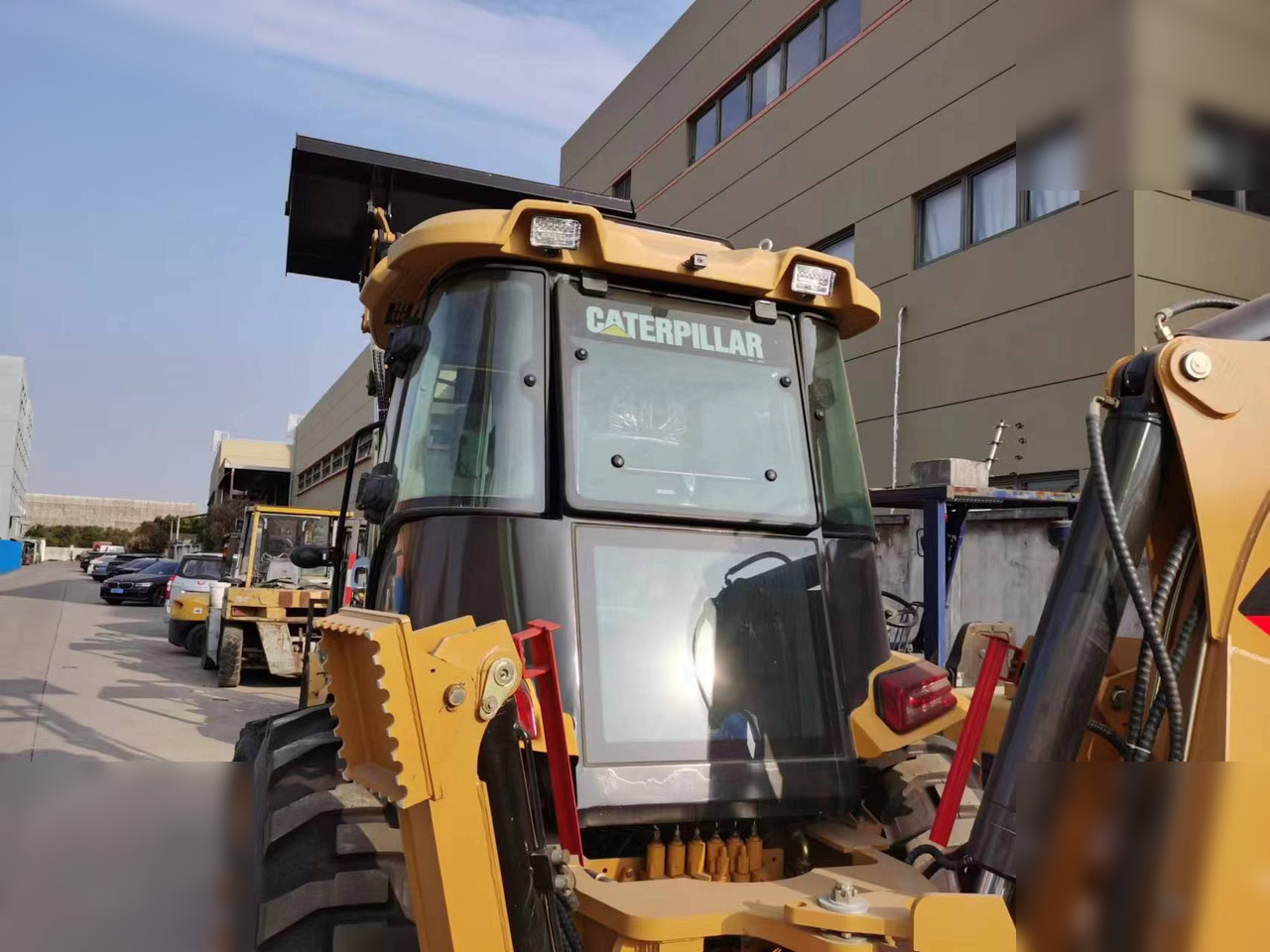 CATERPILLAR 420F - Backhoe loader: picture 2 CATERPILLAR 420F - Backhoe loader: picture 2
