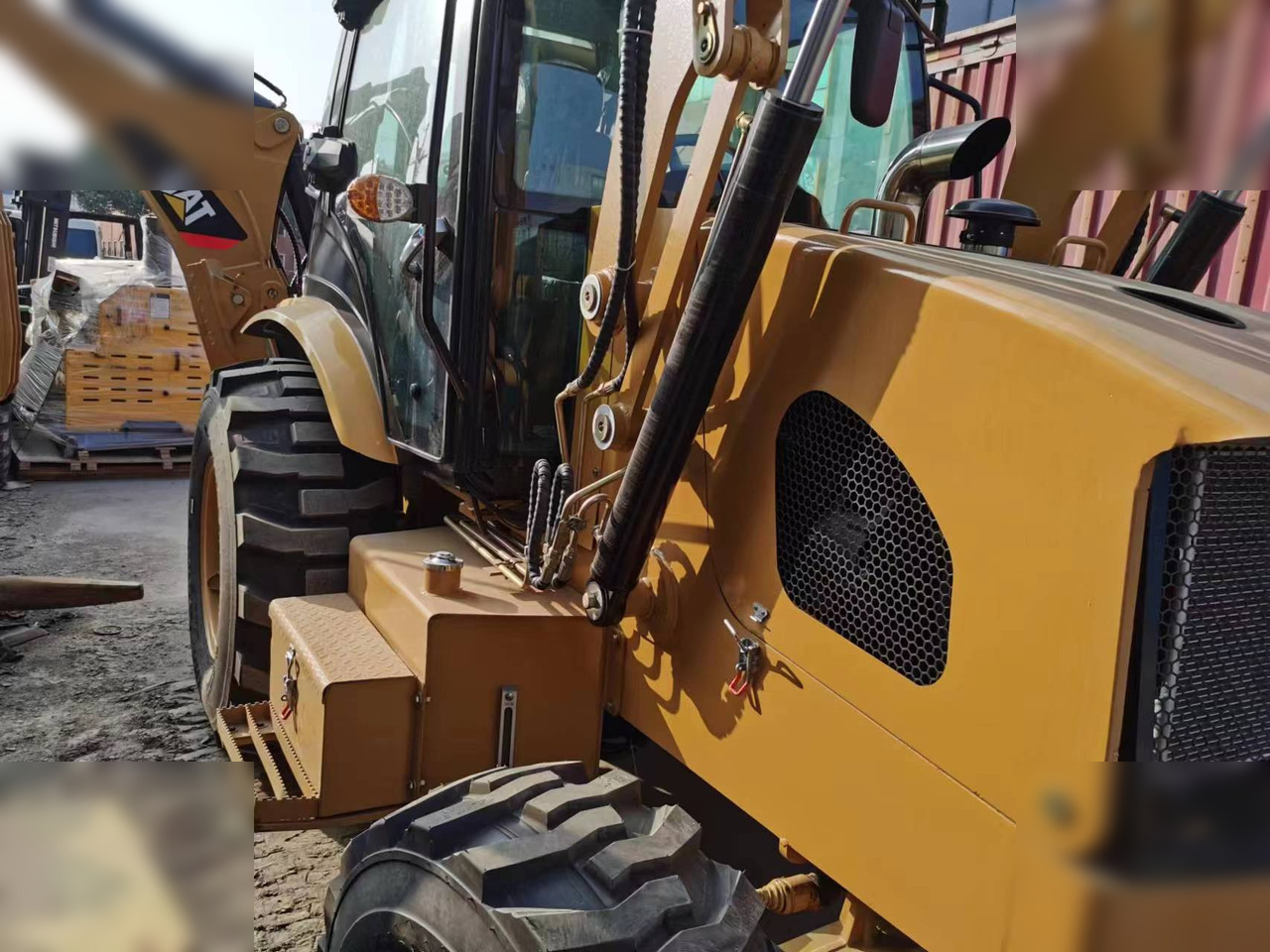 CATERPILLAR 420F - Backhoe loader: picture 3 CATERPILLAR 420F - Backhoe loader: picture 3