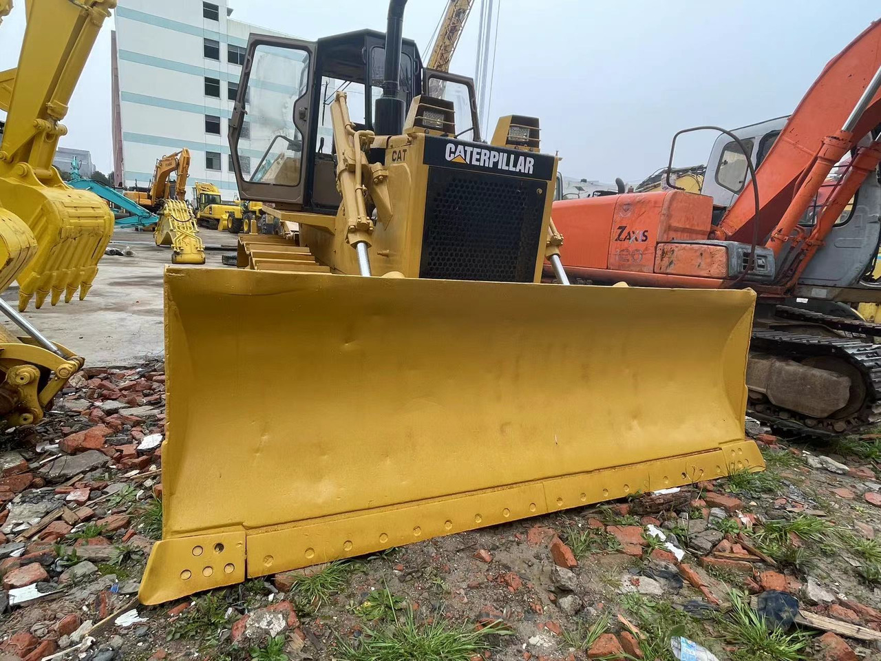 CATERPILLAR D6G - Bulldozer: picture 2 CATERPILLAR D6G - Bulldozer: picture 2