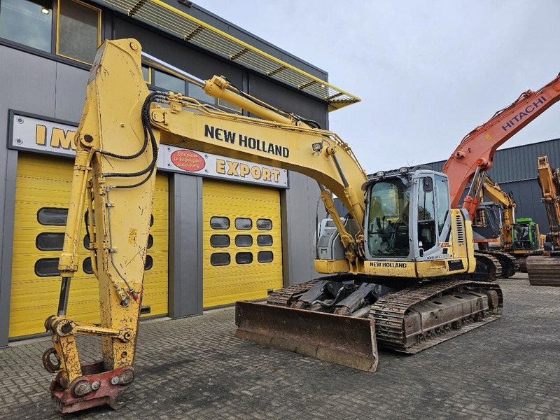 New Holland E235BSR-2 - Crawler excavator: picture 2 New Holland E235BSR-2 - Crawler excavator: picture 2