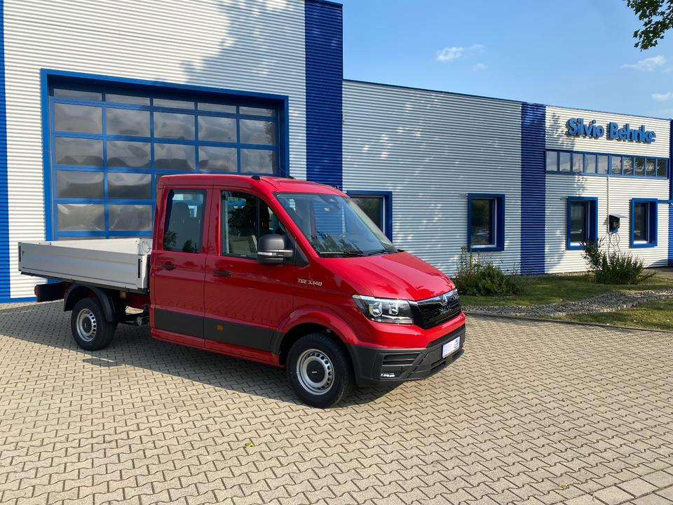 MAN TGE 3.140 Doka Pritsche Next Level *TEMPO*KLIMA*CAM*AHK*APP*PDC*INKL.19% MWST*SOFORT!* - Open body delivery van, Combi van: picture 1 MAN TGE 3.140 Doka Pritsche Next Level *TEMPO*KLIMA*CAM*AHK*APP*PDC*INKL.19% MWST*SOFORT!* - Open body delivery van, Combi van: picture 1