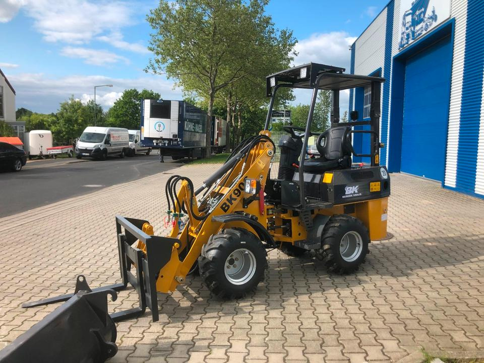 Radlader / Hoflader BK906 *INKL.19% MWST*PERKINS*BERGER KRAUS*GABELPAKET*CE*EURO - Compact loader: picture 3 Radlader / Hoflader BK906 *INKL.19% MWST*PERKINS*BERGER KRAUS*GABELPAKET*CE*EURO - Compact loader: picture 3
