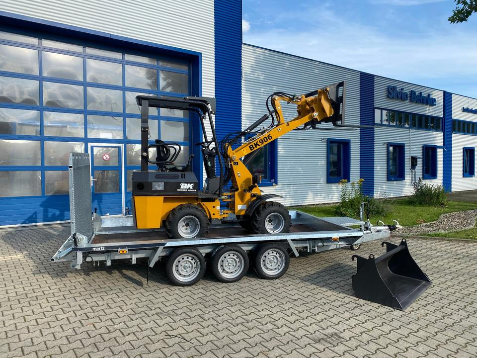 Radlader/Hoflader BK906 inkl. Tieflader und Gabel/Schaufelpaket *INKL.19% MWST*BERGER KRAUS*PERKINS*SOFORT!* - Compact loader: picture 4 Radlader/Hoflader BK906 inkl. Tieflader und Gabel/Schaufelpaket *INKL.19% MWST*BERGER KRAUS*PERKINS*SOFORT!* - Compact loader: picture 4