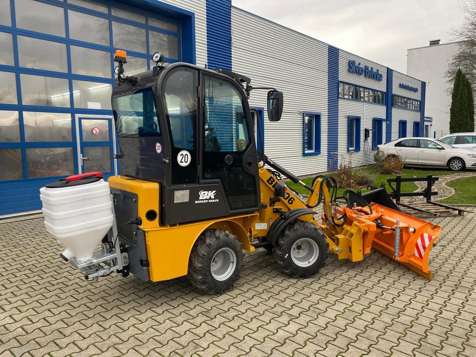Radlader/Hoflader BK906 mit Kabine inkl. Winter-Komplettpaket *INKL.19% MWST.*BERGER KRAUS*PERKINS*EURO*SOFORT!* - Compact loader: picture 5 Radlader/Hoflader BK906 mit Kabine inkl. Winter-Komplettpaket *INKL.19% MWST.*BERGER KRAUS*PERKINS*EURO*SOFORT!* - Compact loader: picture 5