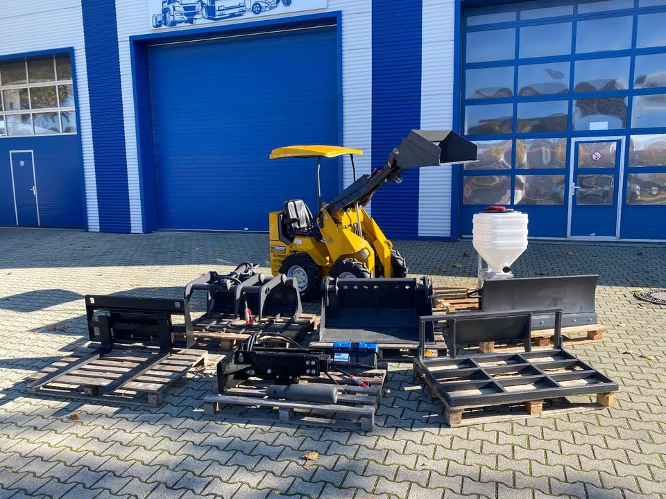 Radlader/Mini-Radlader BK360SW inkl. großem Zubehörpaket *INKL.19% MWST*BERGER KRAUS*B&S MOTOR*SOFORT!* - Compact loader: picture 1 Radlader/Mini-Radlader BK360SW inkl. großem Zubehörpaket *INKL.19% MWST*BERGER KRAUS*B&S MOTOR*SOFORT!* - Compact loader: picture 1