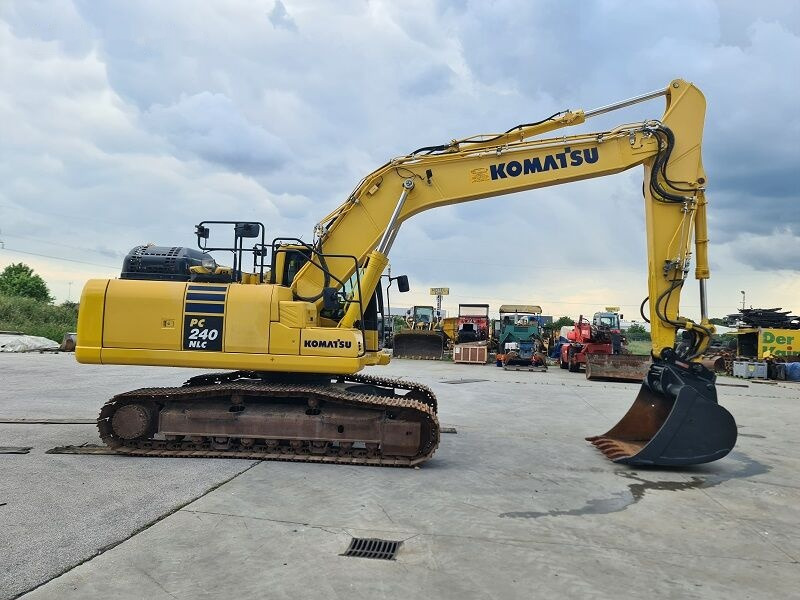 Komatsu PC240NLC-11 - Crawler excavator: picture 4 Komatsu PC240NLC-11 - Crawler excavator: picture 4