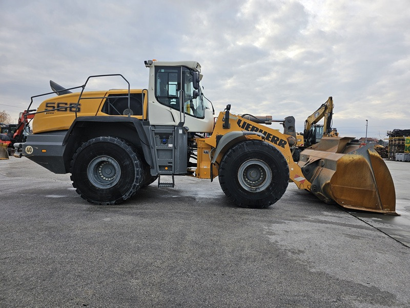 LIEBHERR L566 - Wheel loader: picture 4 LIEBHERR L566 - Wheel loader: picture 4