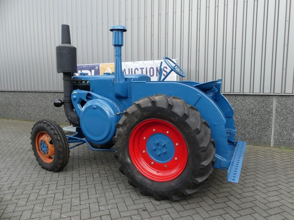 Lanz Bulldog D9506 - Farm tractor: picture 4 Lanz Bulldog D9506 - Farm tractor: picture 4