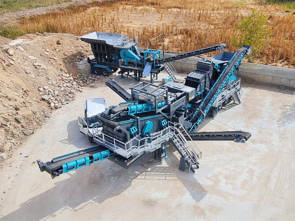 Constmach Mobile Impact Crushing And Screening Plant With Capacity Of 150-200 Tons - Mobile crusher: picture 1 Constmach Mobile Impact Crushing And Screening Plant With Capacity Of 150-200 Tons - Mobile crusher: picture 1