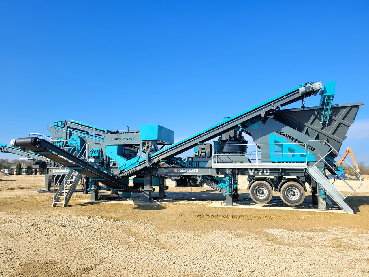 Constmach Mobiler Prallbrecher mit vertikaler Welle und einer Kapazität von 100–150 Tonnen - Mobile crusher: picture 3 Constmach Mobiler Prallbrecher mit vertikaler Welle und einer Kapazität von 100–150 Tonnen - Mobile crusher: picture 3