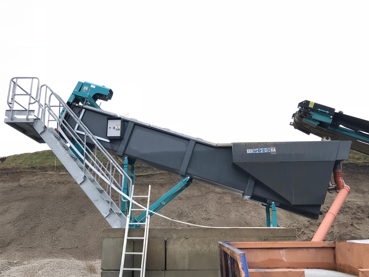 Constmach Screw Sand Washing Machine / Spiral Sand Washing Machine - Screener: picture 3 Constmach Screw Sand Washing Machine / Spiral Sand Washing Machine - Screener: picture 3
