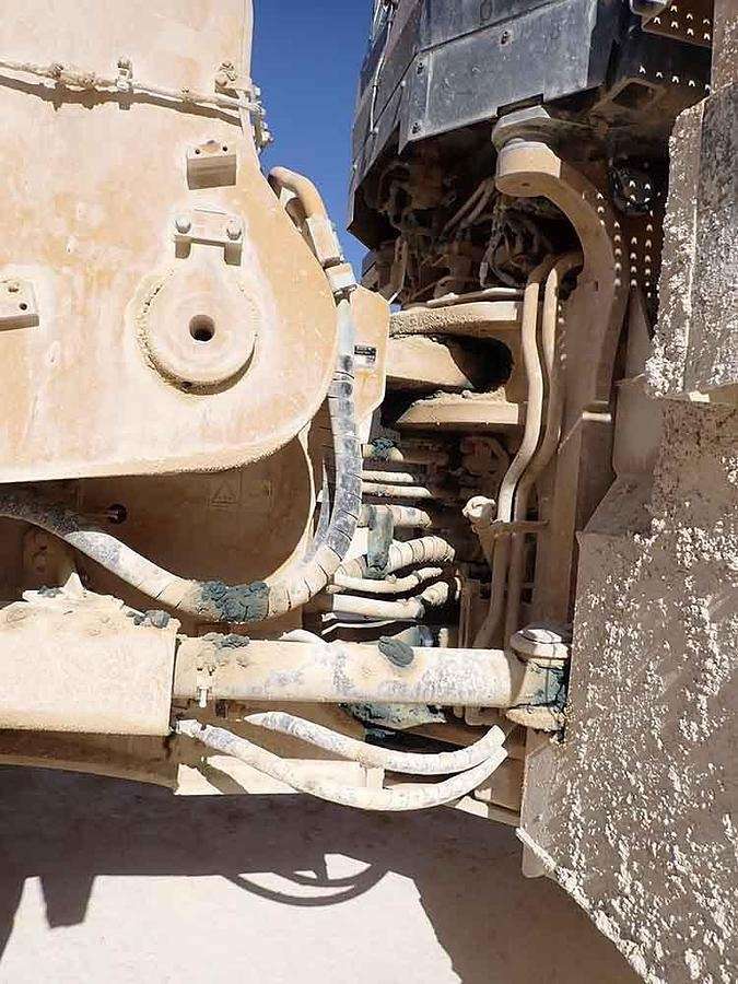 Wheel loader CAT 988K: picture 37