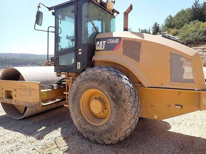 CAT CS64B - Vibratory plate: picture 4 CAT CS64B - Vibratory plate: picture 4