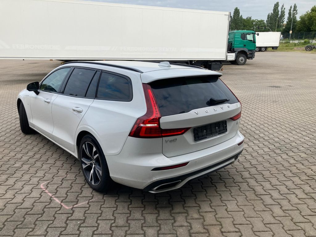 Volvo V60 T6 AWD R-Design Expression Recharge Plug-In Volvo V60 T6 AWD R-Design Expression Recharge Plug-In - Station wagon: picture 3 Volvo V60 T6 AWD R-Design Expression Recharge Plug-In Volvo V60 T6 AWD R-Design Expression Recharge Plug-In - Station wagon: picture 3
