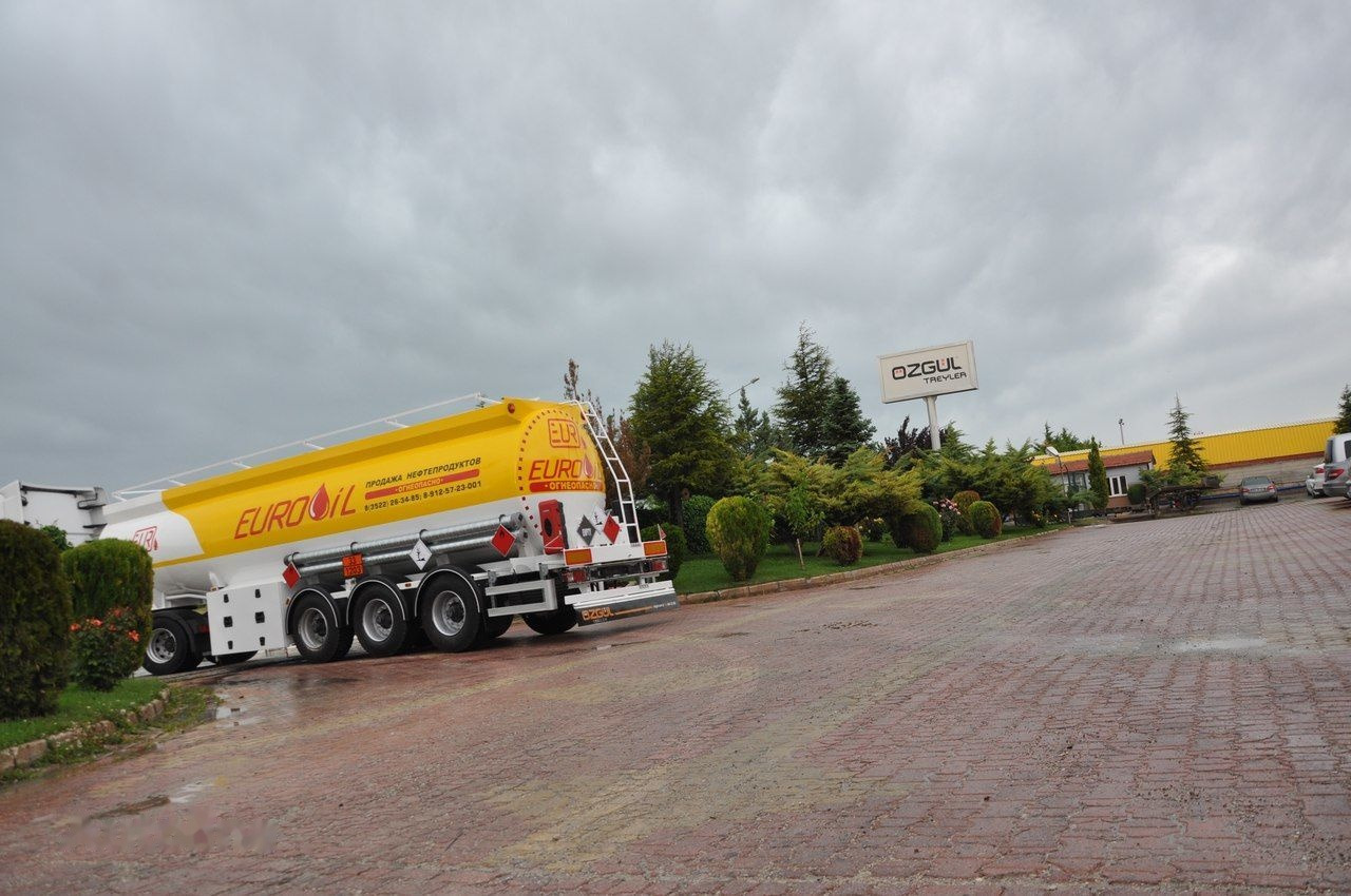 Özgül FUEL TANKER SEMI TRAILER - Tank semi-trailer: picture 4 Özgül FUEL TANKER SEMI TRAILER - Tank semi-trailer: picture 4
