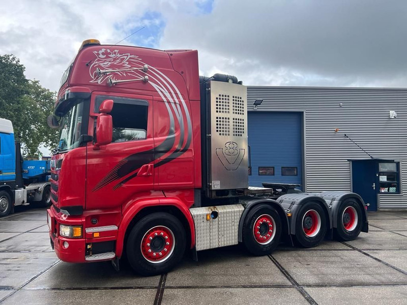 Scania R580 8x4 - Tractor unit: picture 1 Scania R580 8x4 - Tractor unit: picture 1