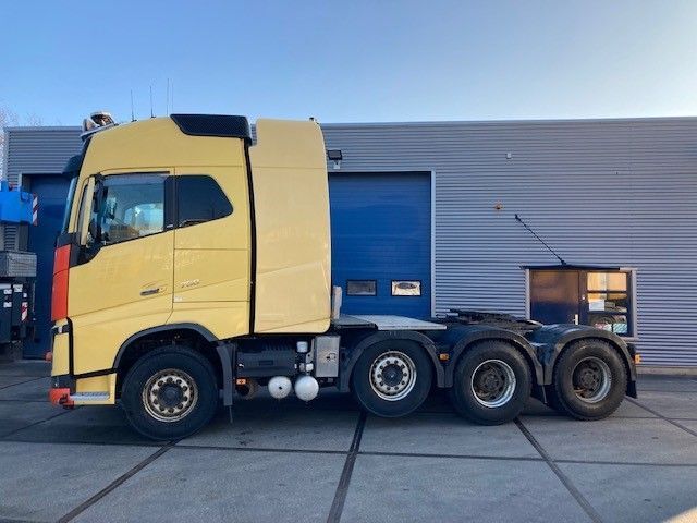 Volvo FH 16.750 8x4/4 - Tractor unit: picture 2 Volvo FH 16.750 8x4/4 - Tractor unit: picture 2