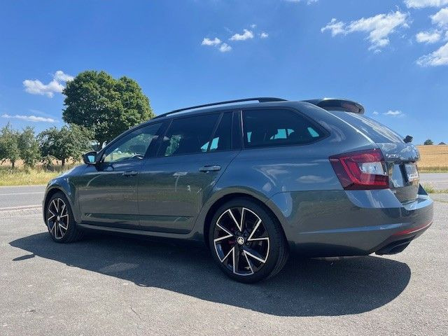 Skoda Octavia Combi RS 4x4 - Car: picture 4 Skoda Octavia Combi RS 4x4 - Car: picture 4