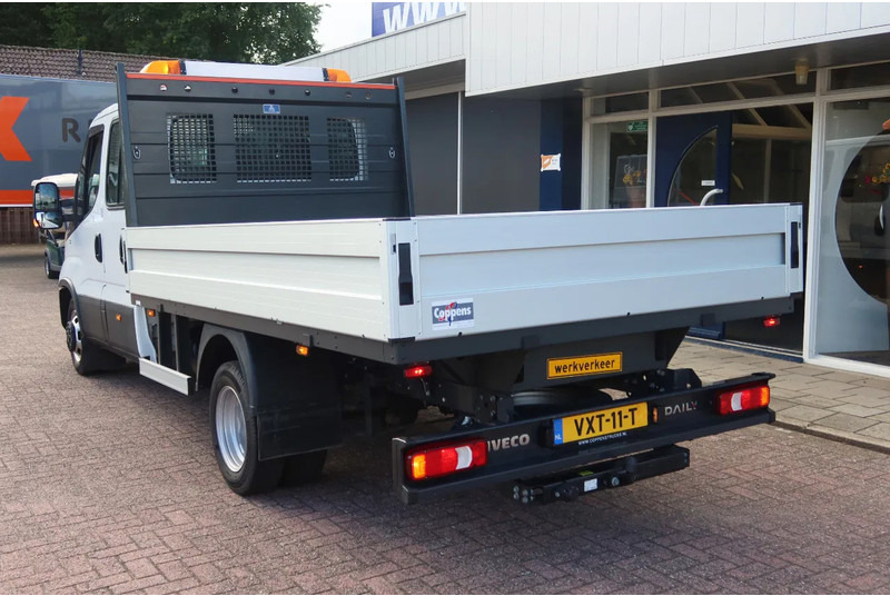Iveco Daily 35C16 HI Matic Dubbele cabine open 7 persoons uitvoering. Dubbel lucht achter as. 3.0 L motor - Commercial vehicle, Combi van: picture 3 Iveco Daily 35C16 HI Matic Dubbele cabine open 7 persoons uitvoering. Dubbel lucht achter as. 3.0 L motor - Commercial vehicle, Combi van: picture 3