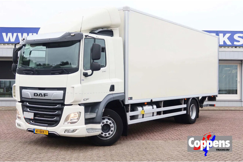 DAF CF 290 Bakwagen+Klep Dhollandia 1500 kg - Box truck: picture 1 DAF CF 290 Bakwagen+Klep Dhollandia 1500 kg - Box truck: picture 1