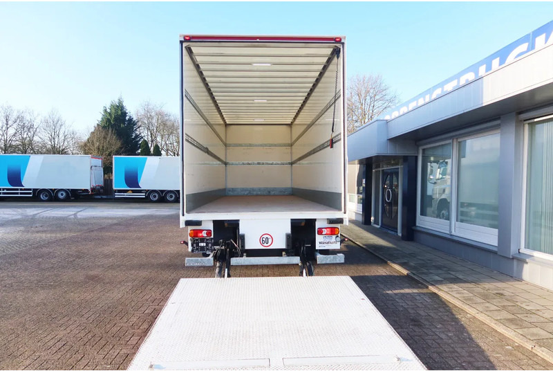 DAF CF 320 Bak+Klep Dhollandia 2.000 kg - Box truck: picture 3 DAF CF 320 Bak+Klep Dhollandia 2.000 kg - Box truck: picture 3