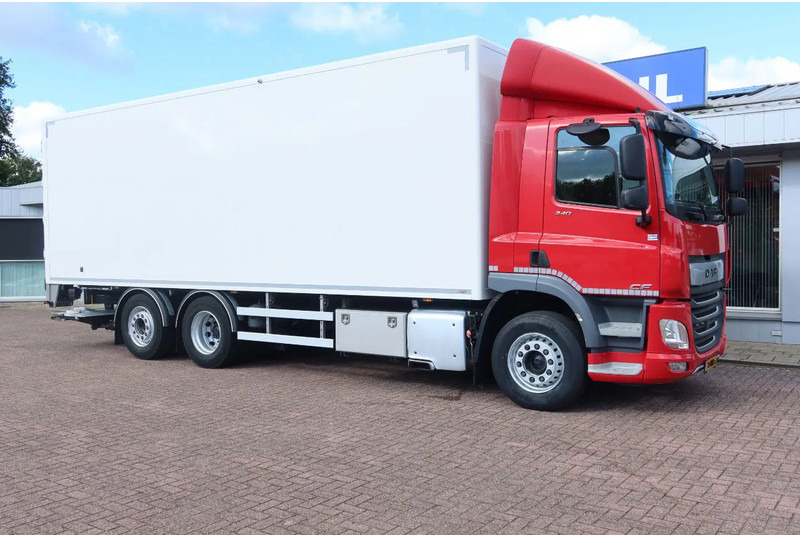 DAF CF 340 FAN 6X2 Bakwagen + Klep 2500 KG - Box truck: picture 2 DAF CF 340 FAN 6X2 Bakwagen + Klep 2500 KG - Box truck: picture 2