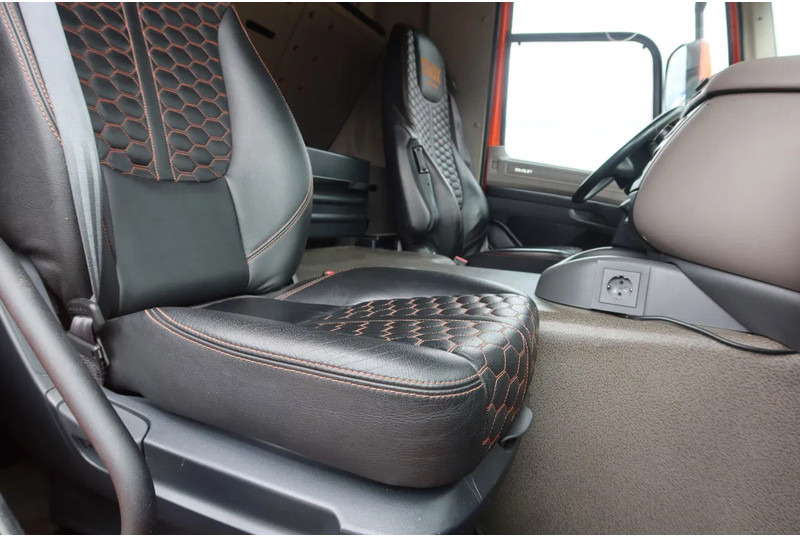 DAF CF 450 Chassis Cabine Slaap Cabine 2x Bed - Cab chassis truck: picture 5 DAF CF 450 Chassis Cabine Slaap Cabine 2x Bed - Cab chassis truck: picture 5