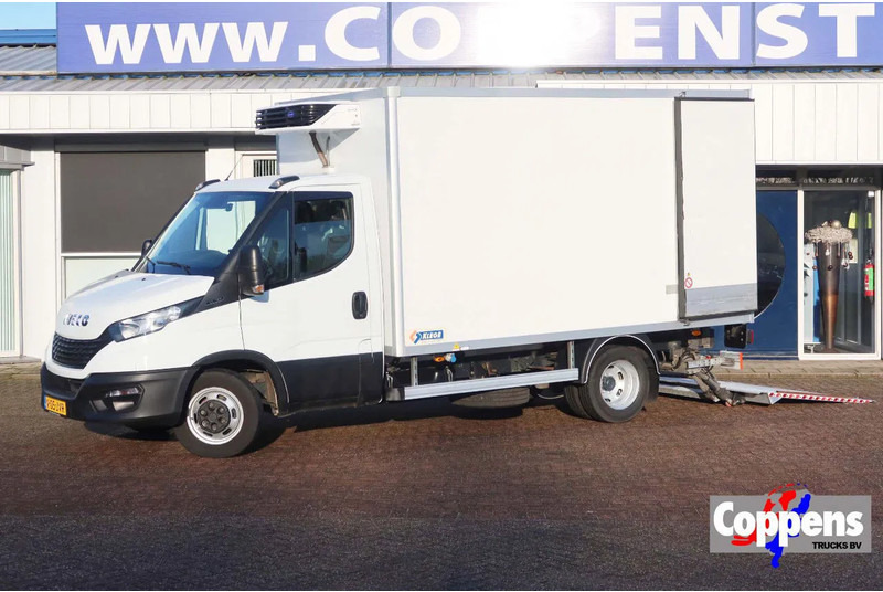 Iveco Daily 35C16 Carrier Xarios 350 Koel+Vries+verwarmen + stekker 220 volt, Dhollandia 750 kg klep - Refrigerated delivery van: picture 1 Iveco Daily 35C16 Carrier Xarios 350 Koel+Vries+verwarmen + stekker 220 volt, Dhollandia 750 kg klep - Refrigerated delivery van: picture 1