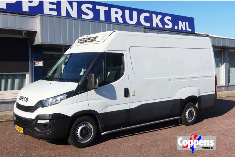 Iveco Daily 35S12 Koel/vries + Stekker 220 volt L2/h2 thermoking - Refrigerated delivery van: picture 1 Iveco Daily 35S12 Koel/vries + Stekker 220 volt L2/h2 thermoking - Refrigerated delivery van: picture 1
