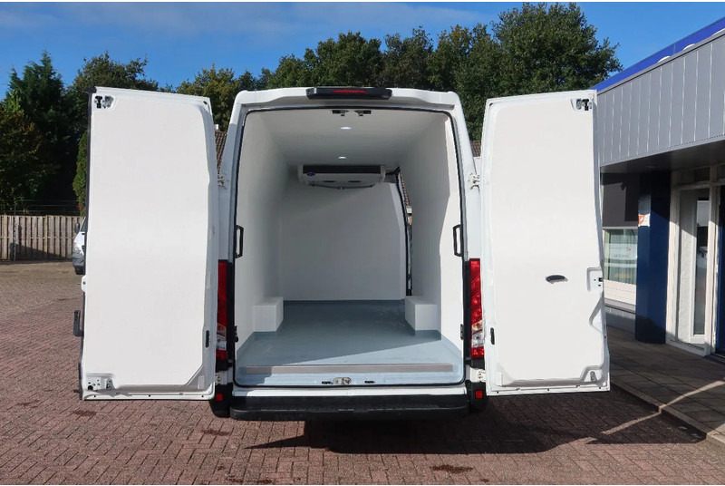 Iveco Daily 35S16 Iveco 35S16 L3/H2 Koel/Vries/ verwarmen Carrier Xarios 350 + 220 volt nacht aansluiting - Refrigerated delivery van: picture 3 Iveco Daily 35S16 Iveco 35S16 L3/H2 Koel/Vries/ verwarmen Carrier Xarios 350 + 220 volt nacht aansluiting - Refrigerated delivery van: picture 3