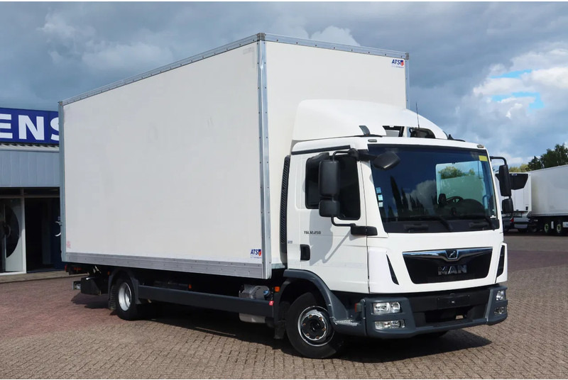MAN TGL 12.250 Bakwagen + Laadklep DHollandia 2000 kg - Box truck: picture 2 MAN TGL 12.250 Bakwagen + Laadklep DHollandia 2000 kg - Box truck: picture 2