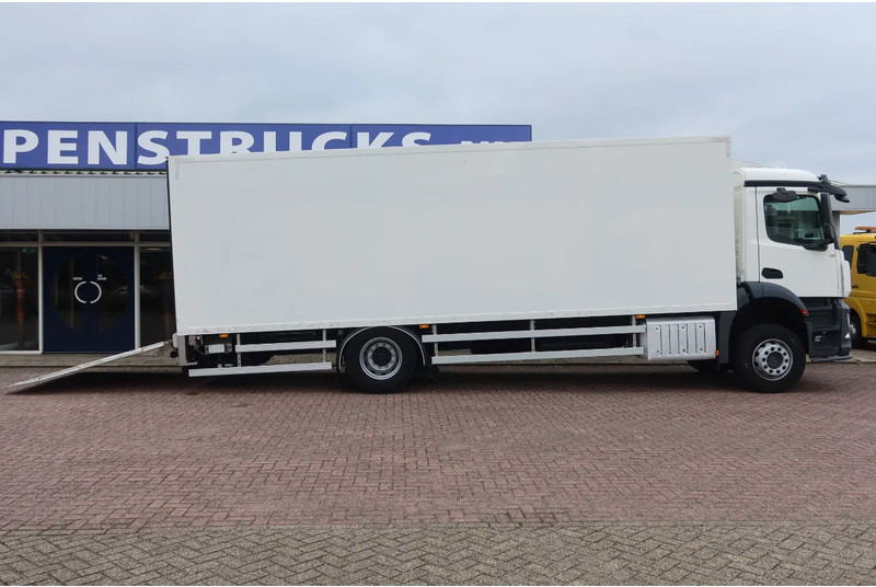 Mercedes-Benz Antos 1924 LL Bakwagen + laadklep 2500 kg - Box truck: picture 2 Mercedes-Benz Antos 1924 LL Bakwagen + laadklep 2500 kg - Box truck: picture 2