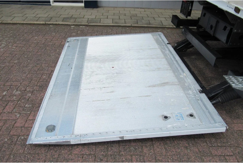 Box truck Mercedes-Benz Atego Bak + klep Euro 6 1527 L: picture 15 Box truck Mercedes-Benz Atego Bak + klep Euro 6 1527 L: picture 15