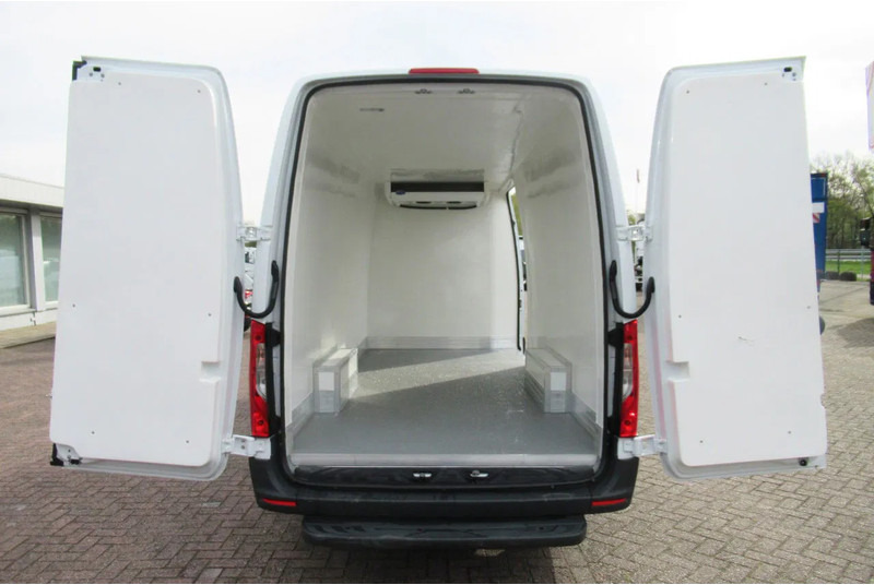 Mercedes-Benz Sprinter 314 CDI Koel/Vries/ verwarmen 220 volt nachtaansluiting - Refrigerated delivery van: picture 3 Mercedes-Benz Sprinter 314 CDI Koel/Vries/ verwarmen 220 volt nachtaansluiting - Refrigerated delivery van: picture 3