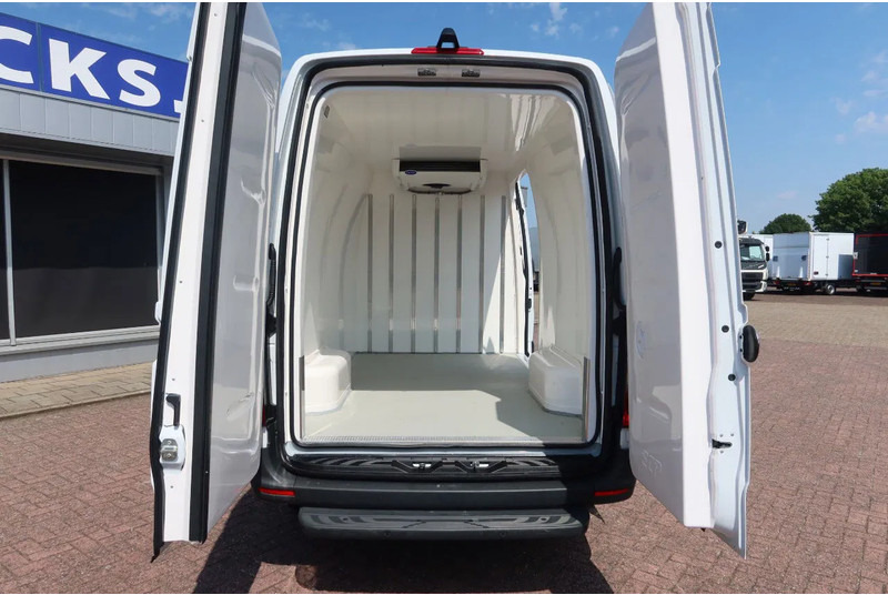 Mercedes-Benz Sprinter 317 Koel/Vries L2/H2 220 Volt stekker - Refrigerated delivery van: picture 4 Mercedes-Benz Sprinter 317 Koel/Vries L2/H2 220 Volt stekker - Refrigerated delivery van: picture 4