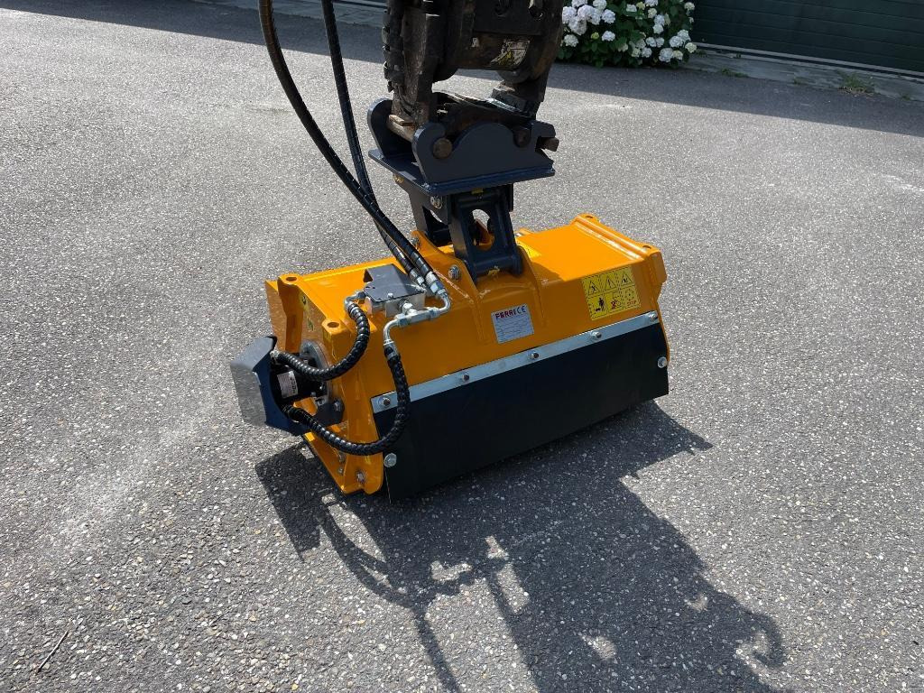 Ferri klepelbak voor aan de kraan CW05 CW10 CW30 - Flail mower/ Mulcher: picture 3 Ferri klepelbak voor aan de kraan CW05 CW10 CW30 - Flail mower/ Mulcher: picture 3