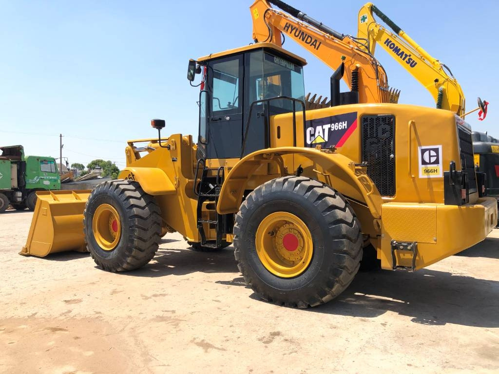 CAT 966H - Wheel loader: picture 1 CAT 966H - Wheel loader: picture 1