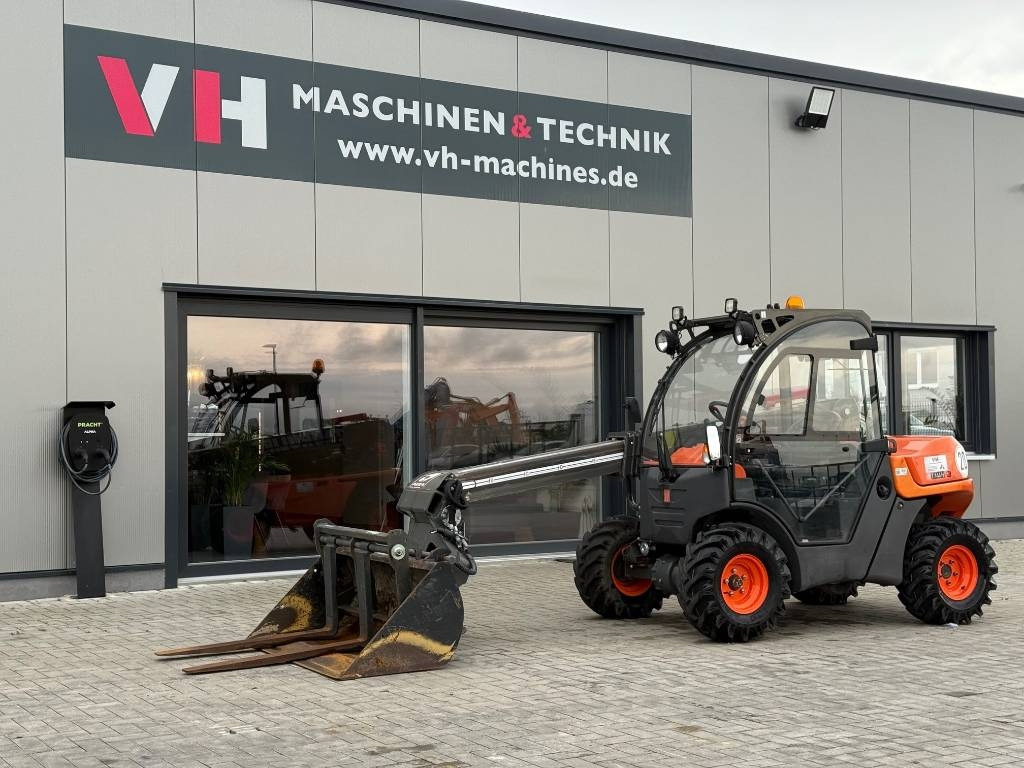 Ausa T 144  - Telescopic handler: picture 1 Ausa T 144  - Telescopic handler: picture 1