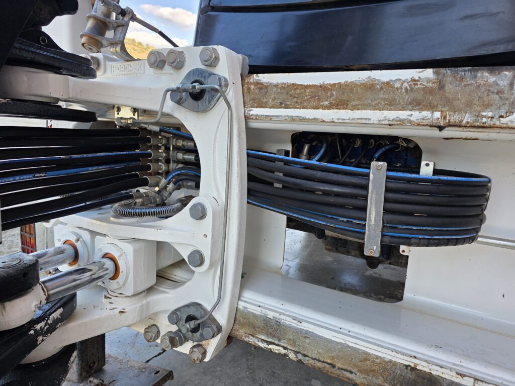 HIDROMEK HMK 102 B - Backhoe loader: picture 4 HIDROMEK HMK 102 B - Backhoe loader: picture 4