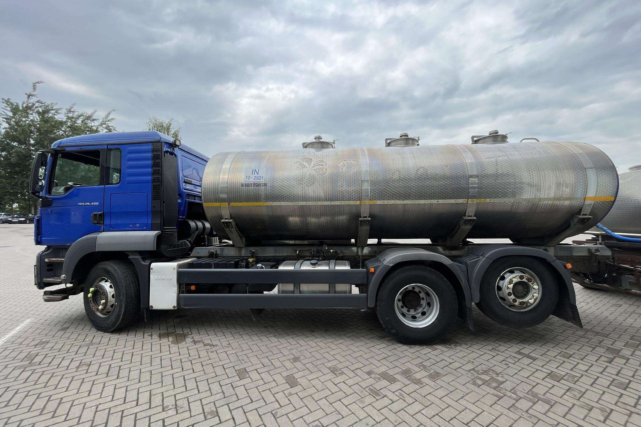 MAN TGS 26.400 6X2-2 Plandex (08632) - Tank truck: picture 3 MAN TGS 26.400 6X2-2 Plandex (08632) - Tank truck: picture 3