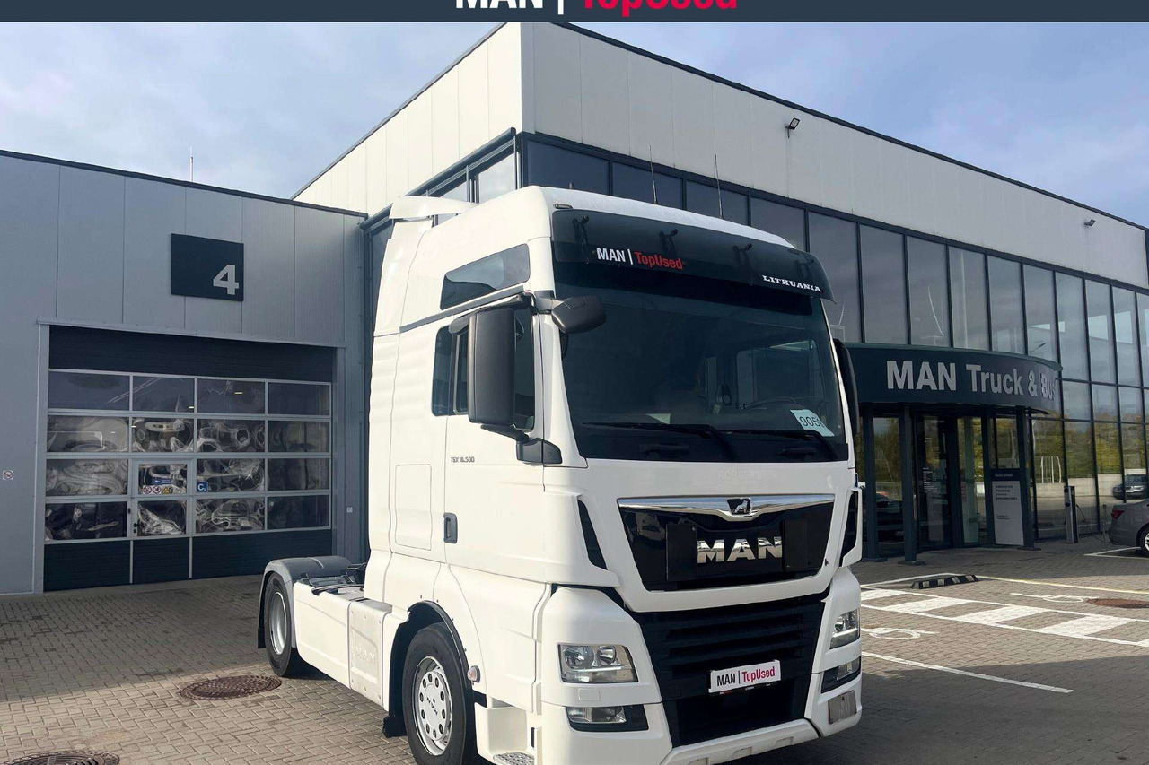 MAN 18.500 4X2 XXL Cab Retarder (9059) - Tractor unit: picture 2 MAN 18.500 4X2 XXL Cab Retarder (9059) - Tractor unit: picture 2