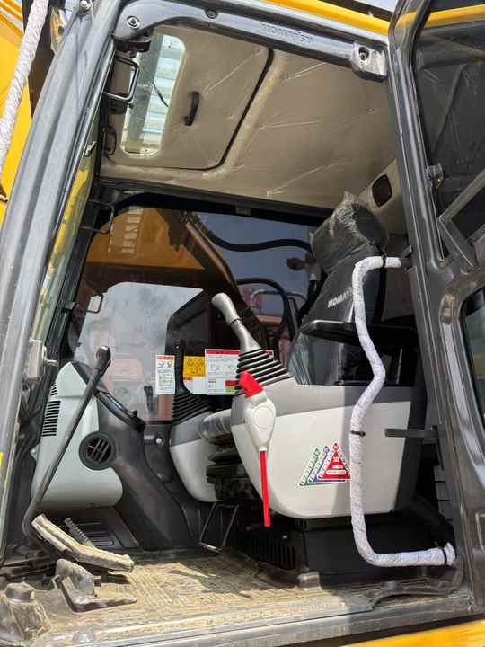 Excavator 21t Japan Original Used Komatsu PC210 PC200 PC220 Crawler Excavator: picture 6 Excavator 21t Japan Original Used Komatsu PC210 PC200 PC220 Crawler Excavator: picture 6