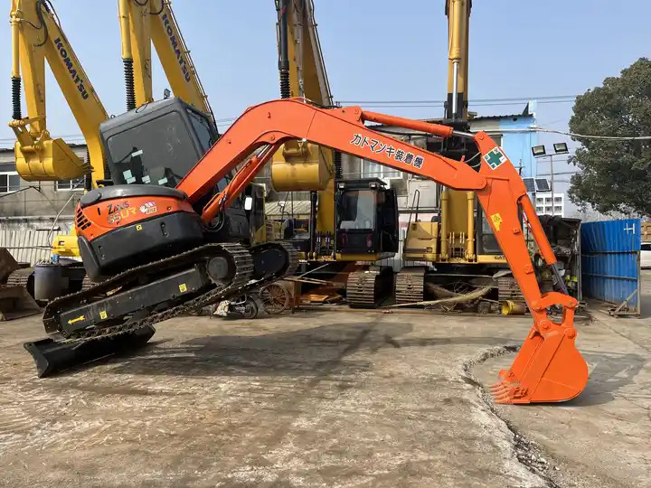 All original mini excavator hitachi used ZX55 ZX60 ZX70 small second hand excavator made in Japan - Crawler excavator: picture 3 All original mini excavator hitachi used ZX55 ZX60 ZX70 small second hand excavator made in Japan - Crawler excavator: picture 3