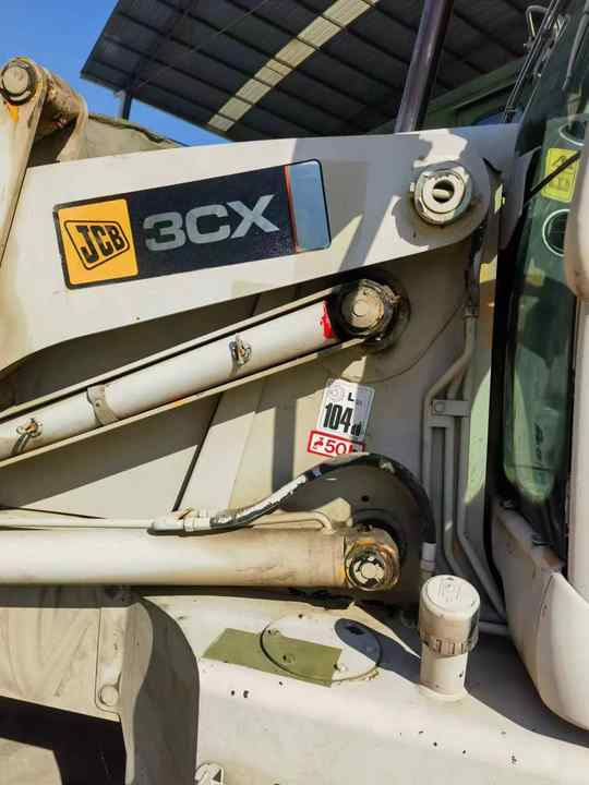 Hot sale Backhoe loader JCB 3CX 4*4 tlb loader UKmade, used cheap JCB 3CX retro loader and digger - Backhoe loader: picture 5 Hot sale Backhoe loader JCB 3CX 4*4 tlb loader UKmade, used cheap JCB 3CX retro loader and digger - Backhoe loader: picture 5
