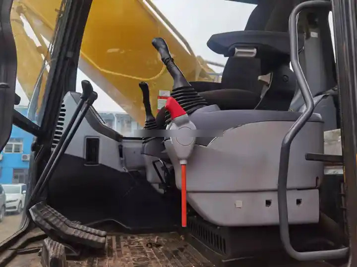 Crawler excavator Lower working hours used komatsu pc300-7 excavator/good price japan used komatsu excavator pc300-7 30t: picture 6