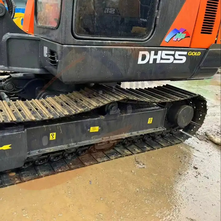 Mini 5ton Used Excavator Doosan DH55 with nice condition Korea low working hour multifunction crawler excavator Doosan DH55 - Excavator: picture 3 Mini 5ton Used Excavator Doosan DH55 with nice condition Korea low working hour multifunction crawler excavator Doosan DH55 - Excavator: picture 3