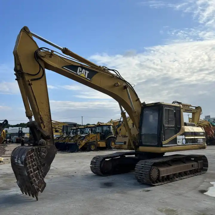 Original Japan Caterpillar Hydraulic Crawler Digger Cat320d Used Excavator Cat 320bl/325D/330bl/336D - Crawler excavator: picture 2 Original Japan Caterpillar Hydraulic Crawler Digger Cat320d Used Excavator Cat 320bl/325D/330bl/336D - Crawler excavator: picture 2