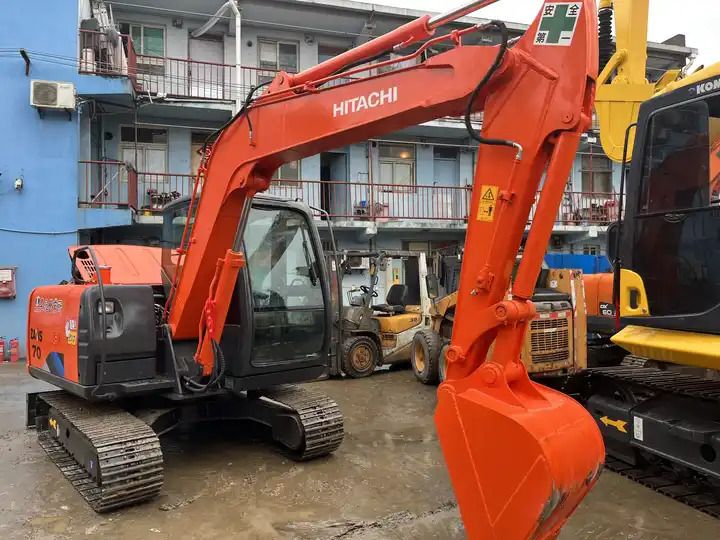 Crawler excavator Used Hitachi excavator ZX70 in good condition for sale: picture 6 Crawler excavator Used Hitachi excavator ZX70 in good condition for sale: picture 6