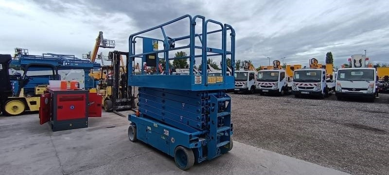 Genie GS4047 - 13,7m - electric - Scissor lift: picture 1 Genie GS4047 - 13,7m - electric - Scissor lift: picture 1