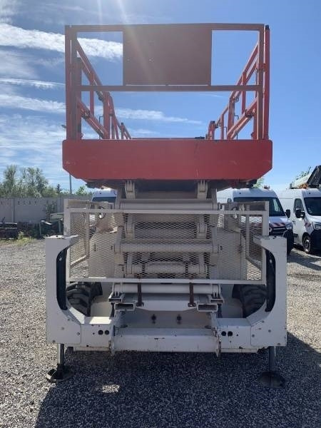 Genie GS5390 - 18m - 4x4 - Diesel  - Scissor lift: picture 3 Genie GS5390 - 18m - 4x4 - Diesel  - Scissor lift: picture 3